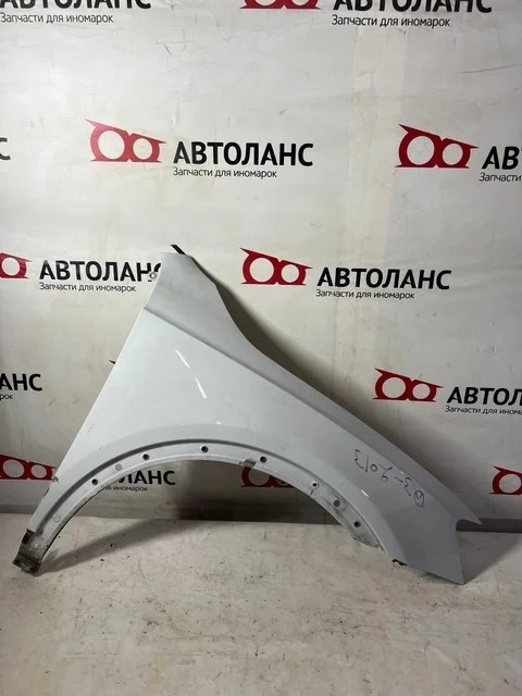 Крыло переднее правое (потертость) 8U AUDI Q3 8U 2011-2014, Q3 8U 2014-2017, Q3 8U 2016-2019