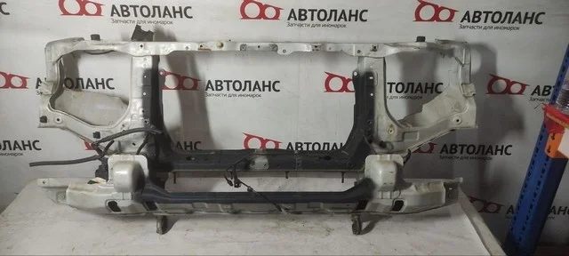 Суппорт радиатора V98W MITSUBISHI PAJERO IV / MONTERO IV V8 / V9 2006-2011, PAJERO IV / MONTERO IV V8 / V9 2011-2014