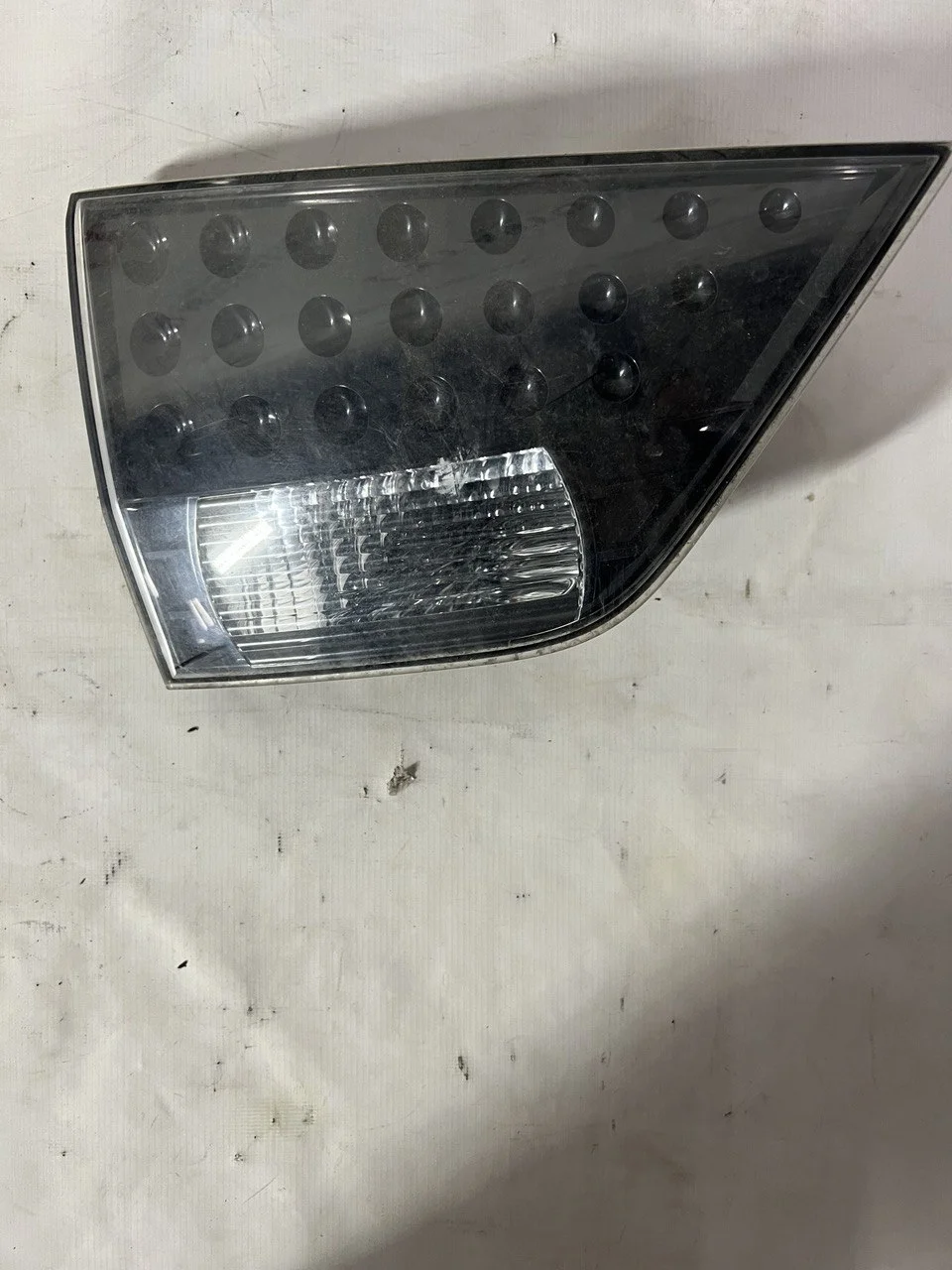 Фонарь задний левый внутренний CW6W MITSUBISHI OUTLANDER XL CW 2007-2010, OUTLANDER XL CW 2010-2012