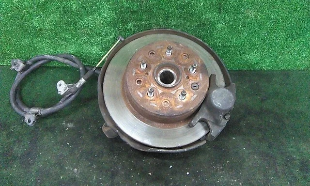 Кулак задний левый GX110 TOYOTA VEROSSA X11 2001-2004, ALTEZZA XE10 2001-2005, ALTEZZA GITA XE10 1998-2005, MARK II X110 2000-2002