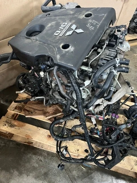 Двигатель (дефект нижней части поддона) KL1T 4N15 MITSUBISHI L200 KK / KL 2015-2019, PAJERO SPORT III KS 2016-2021, L200 KK / KL 2018-
