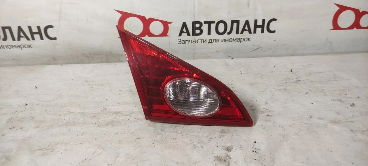 Фонарь задний левый внутренний PNZ51 NISSAN MURANO Z51 2008-2010