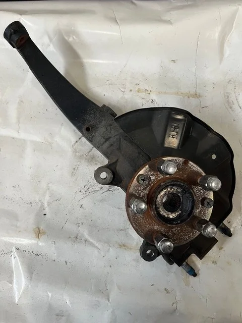 Кулак поворотный левый GHEFP MAZDA MAZDA 6 GH 2007-2010, MAZDA 6 GH 2010-2012, ATENZA GH 2008-2009, ATENZA GH 2010-2012