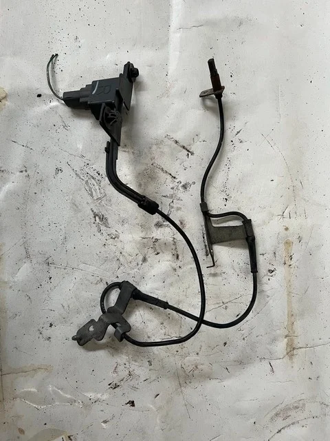 Датчик ABS передний правый GHEFP MAZDA MAZDA 6 GH 2007-2010, MAZDA 6 GH 2010-2012, ATENZA GH 2008-2009, ATENZA GH 2010-2012