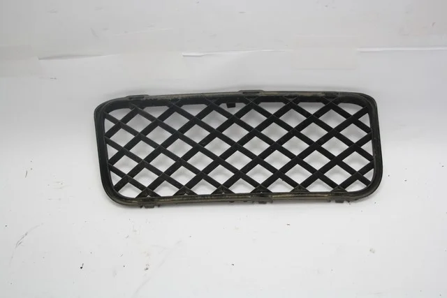Решетка переднего бампера левая нижняя 7L VOLKSWAGEN TOUAREG I 7LA / 7L6 / 7L7 2002-2007
