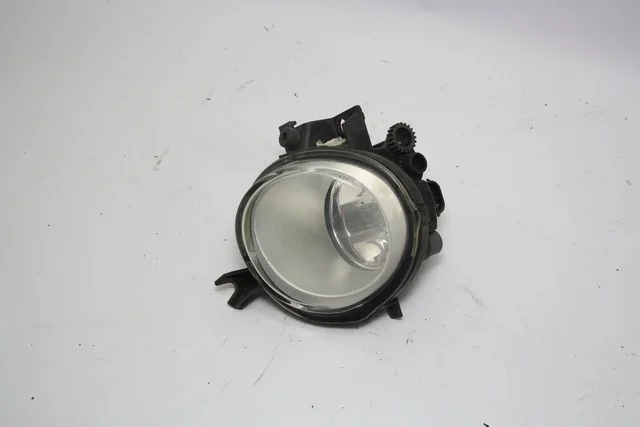 Фара противотуманная правая 7L VOLKSWAGEN TOUAREG I 7LA / 7L6 / 7L7 2002-2007