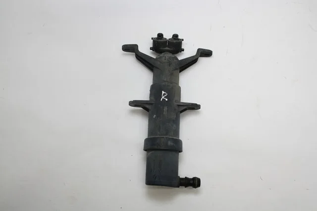 Форсунка омывателя фар правая 7L VOLKSWAGEN TOUAREG I 7LA / 7L6 / 7L7 2002-2007