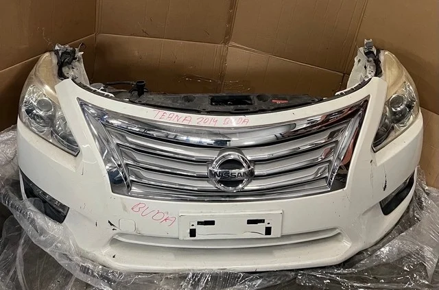 Ноускат (царапины, лом крепления левой фары) L33 NISSAN TEANA L33 2014-2020