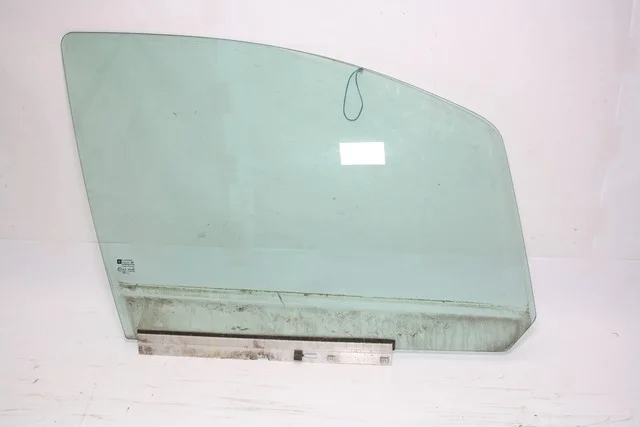 Стекло двери передней правой OPEL ZAFIRA B A05 2005-2012