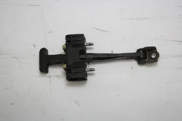 Ограничитель фиксатор двери передней левой=правой OPEL ZAFIRA B A05 2005-2012