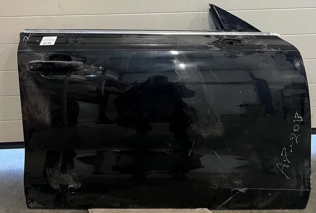 Дверь передняя правая (замят уголок) 4G AUDI A7 4G 2010-2014, A7 4G 2014-2018