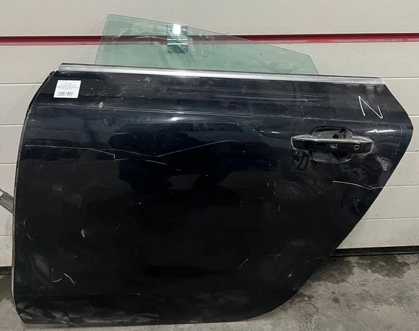 Дверь задняя левая (вмятина) 4G AUDI A7 4G 2010-2014, A7 4G 2014-2018