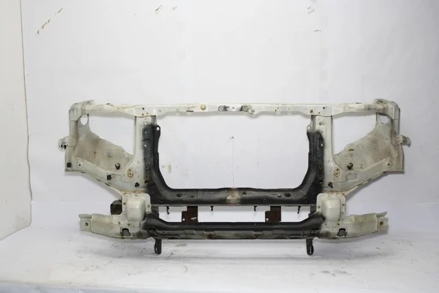 Суппорт радиатора V93W MITSUBISHI PAJERO IV / MONTERO IV V8 / V9 2006-2011, PAJERO IV / MONTERO IV V8 / V9 2011-2014