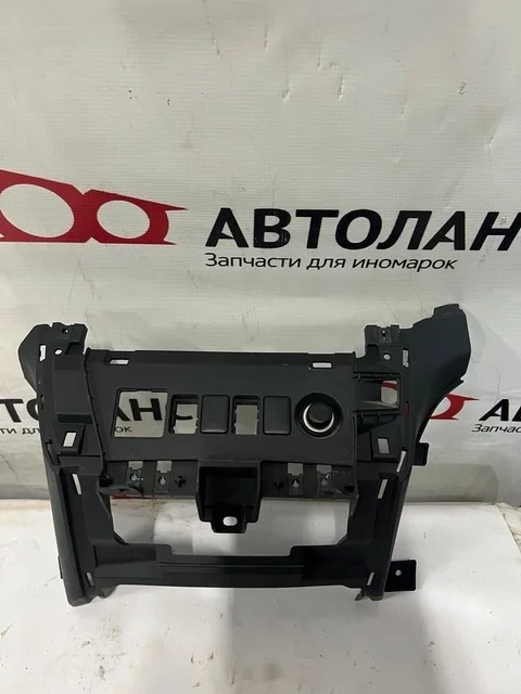 Панель вставка торпедо нижняя KS1W MITSUBISHI PAJERO SPORT III KS 2016-2021, PAJERO SPORT III / MONTERO SPORT III KS 2019-