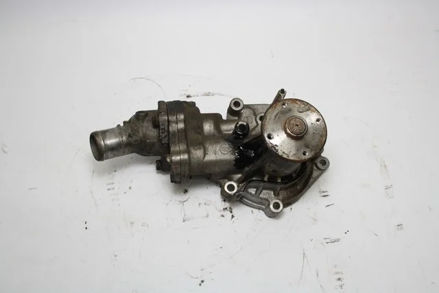 Насос водяной KB4T MITSUBISHI PAJERO SPORT II KH 2008-2013, PAJERO SPORT II KH 2013-2015, L200 KB4T 2006-2010, L200 KB4T 2010-2013