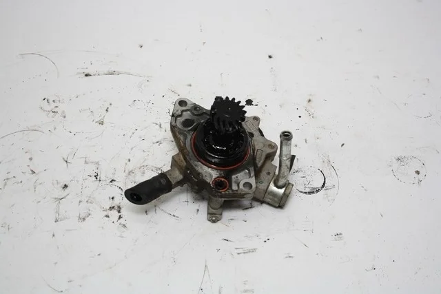 Насос вакуумный KB4T MITSUBISHI PAJERO SPORT II KH 2008-2013, PAJERO SPORT II KH 2013-2015, L200 KB4T 2006-2010, L200 KB4T 2010-2013