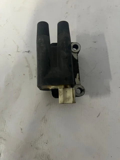Катушка зажигания V73W MITSUBISHI PAJERO II / MONTERO II V1 / V2 / V3 / V4 1991-1996, PAJERO III / MONTERO III V6 / V7 2000-2002