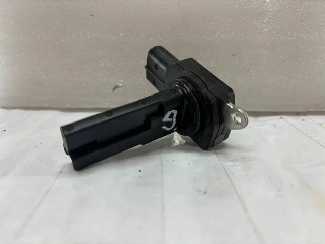 Датчик массового расхода воздуха ACV40 TOYOTA COROLLA E140 / E150 2006-2010, HIGHLANDER XU40 2007-2010, AURIS E150 2006-2010, AURIS E180 2013-2018
