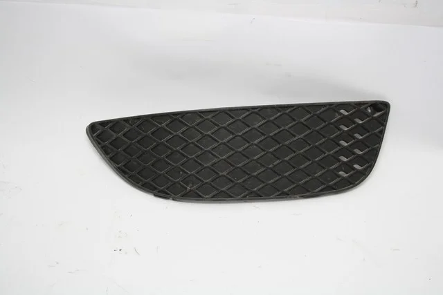 Решетка переднего бампера без ПТФ правая CY4A MITSUBISHI LANCER X CY 2007-2010