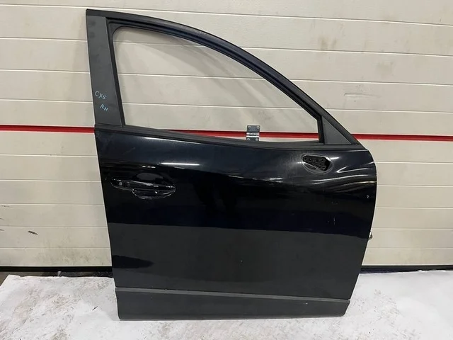 Дверь передняя правая (потертость) KEEFW MAZDA CX-5 KE 2011-2015, CX-5 KE 2015-2017