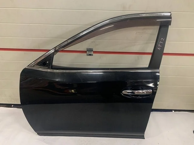 Дверь передняя левая (потертость) NT32 NISSAN X-TRAIL T32 2014-2019, X-TRAIL T32 2017-2022