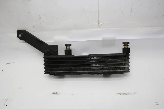 Радиатор масляный (подмят) V97W MITSUBISHI PAJERO IV / MONTERO IV V8 / V9 2006-2011, PAJERO IV / MONTERO IV V8 / V9 2011-2014