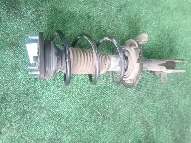 Амортизатор подвески передний левый BM6FJ MAZDA MAZDA 3 BM 2013-2016, MAZDA 3 BM 2016-2019, AXELA BM 2013-2019