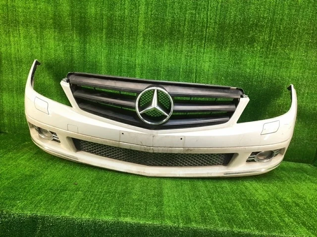 Бампер передний (потерт) W204 MERCEDES BENZ MERCEDES BENZ C-CLASS W204 2007-2015
