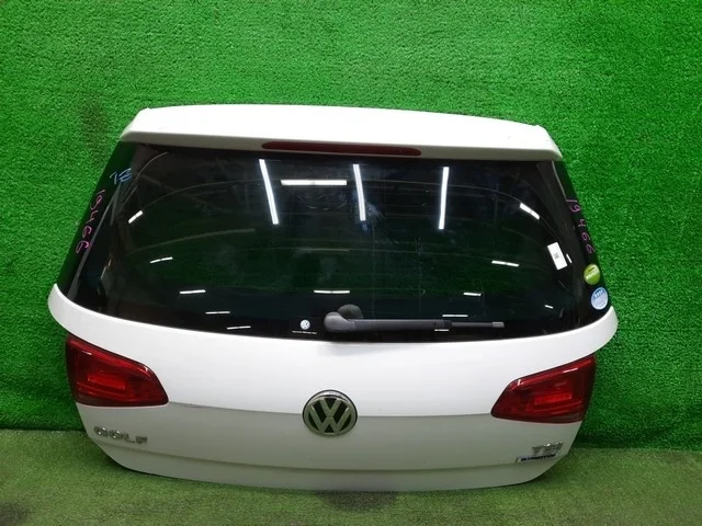 Крышка багажника (царапины) 5G1 VOLKSWAGEN GOLF VII 5G1 2013-