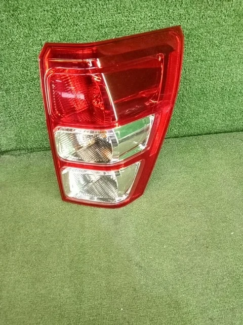 Фонарь задний правый TD54W SUZUKI GRAND VITARA II JT / TE / TD 2005-2008