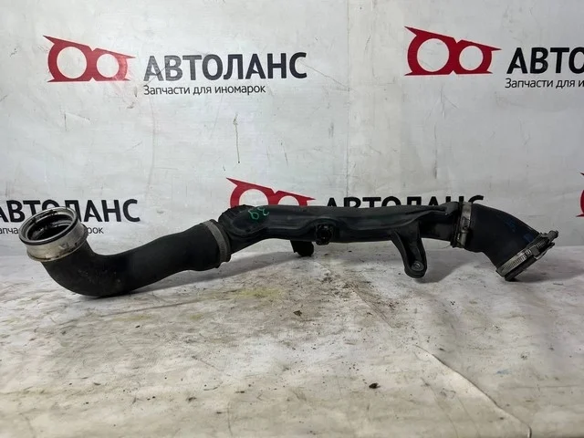 Патрубок радиатора интеркулера левый 1K2 VOLKSWAGEN PASSAT B6 2005-2010, JETTA V 1K2 / 1K5 2005-2011, GOLF V 1K1 / 1K5 2003-2009