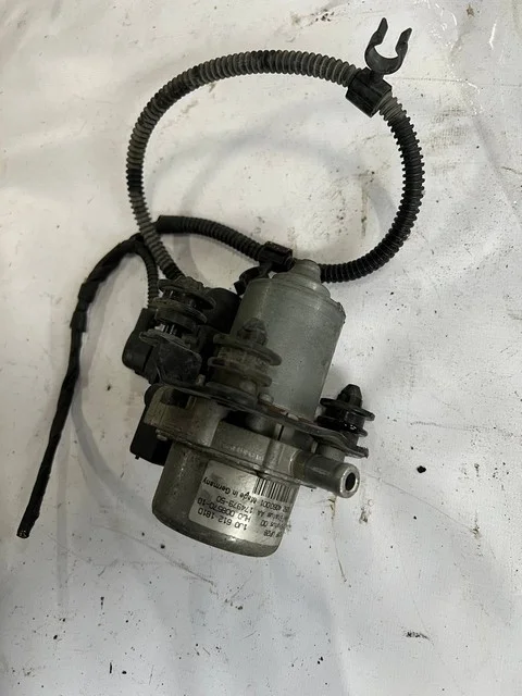 Насос вакуумный 3C SKODA RAPID I NH 2012-2020, VOLKSWAGEN JETTA VI 162 / 163 / AV2 / AV3 2010-2014, PASSAT B7 2011-2015
