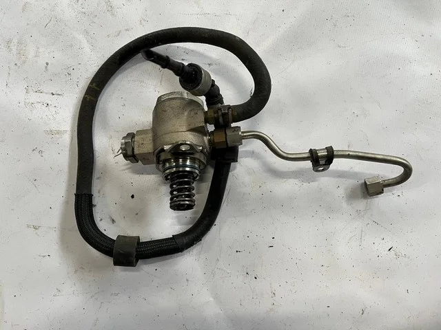 Насос топливный высокого давления 3C SKODA RAPID I NH 2012-2020, VOLKSWAGEN JETTA VI 162 / 163 / AV2 / AV3 2010-2014, PASSAT B7 2011-2015