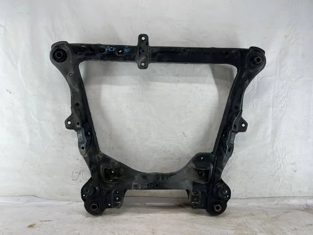Балка передняя ACV40 TOYOTA ALPHARD H10 2005-2008, CAMRY XV40 2006-2009, CAMRY XV40 2009-2011, ALPHARD H10 2002-2005, WINDOM V30 2001-2004