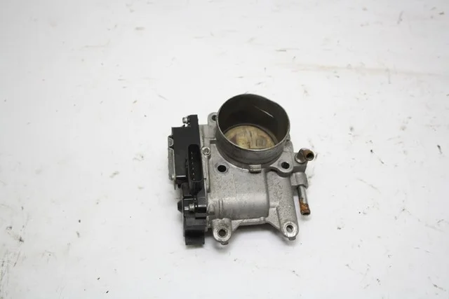 Заслонка дроссельная (трещина) CW6W MITSUBISHI OUTLANDER XL CW 2007-2010, OUTLANDER XL CW 2010-2012