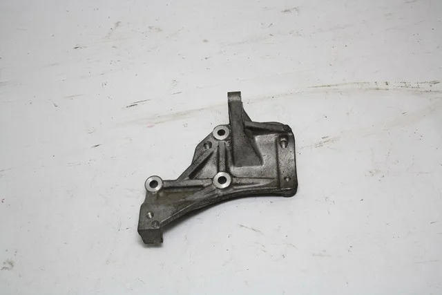 Кронштейн генератора CW6W MITSUBISHI OUTLANDER XL CW 2007-2010, OUTLANDER XL CW 2010-2012, OUTLANDER GF 2012-2014
