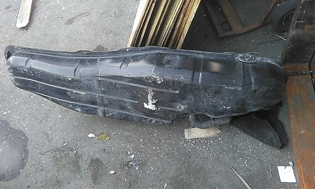 Бак топливный V73W MITSUBISHI PAJERO III / MONTERO III V6 / V7 2000-2002, PAJERO III / MONTERO III V6 / V7 2003-2006