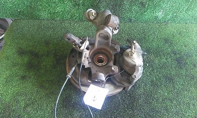 Кулак поворотный левый P12 NISSAN PRIMERA III P12 2002-2008