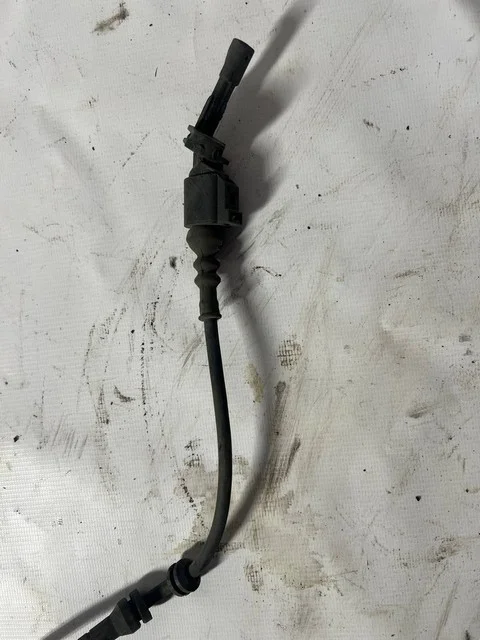 Датчик ABS задний левый VOLKSWAGEN JETTA VI 162 / 163 / AV2 / AV3 2010-2014, PASSAT B7 2011-2015, JETTA V 1K2 / 1K5 2005-2011