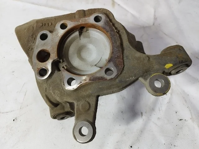 Кулак задний правый L33 NISSAN TEANA L33 2014-2020