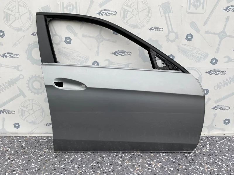 Дверь передняя правая Mercedes-benz 2014 W212