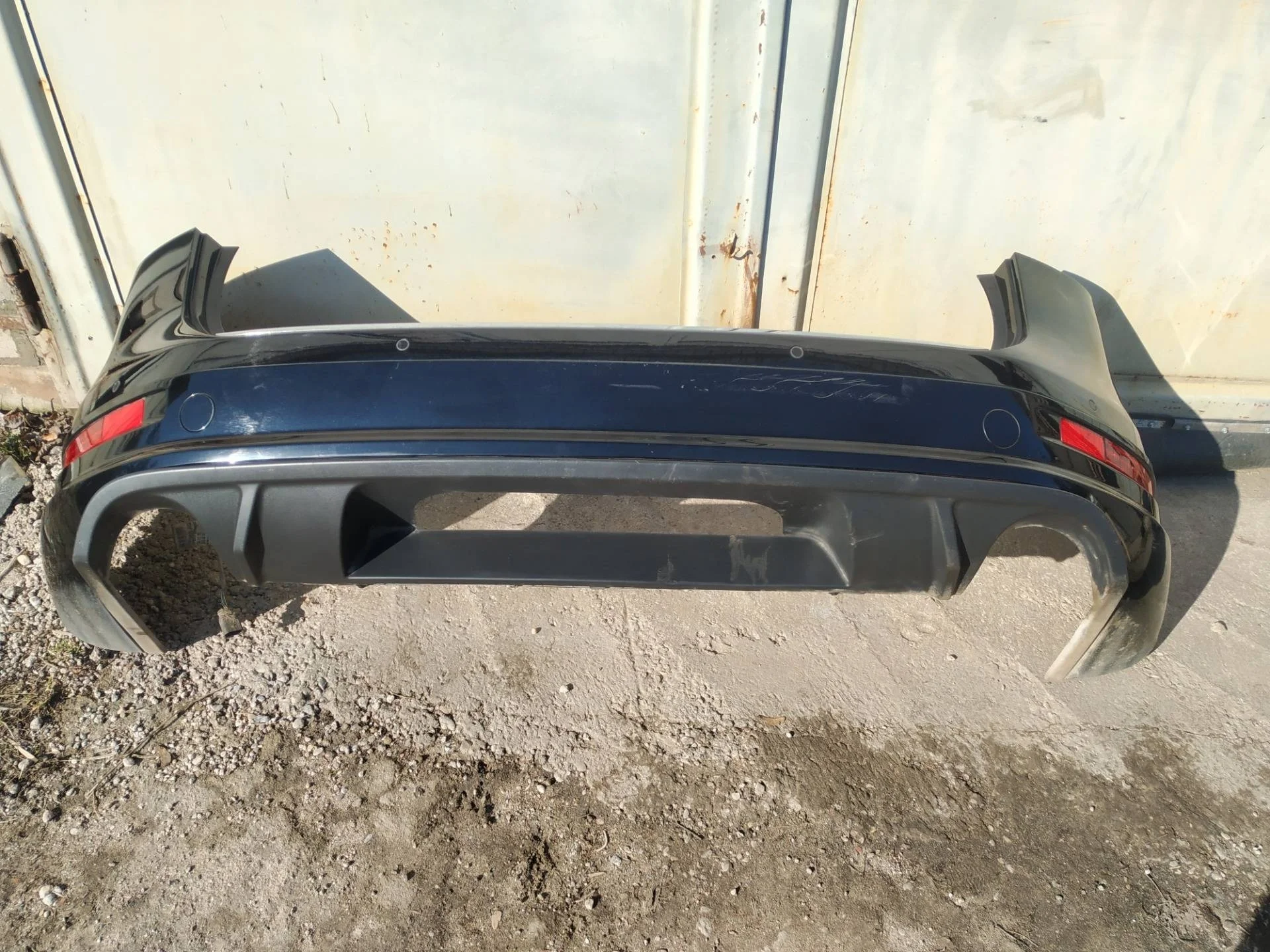 бампер задний Volkswagen Touareg 2 7P6 2013