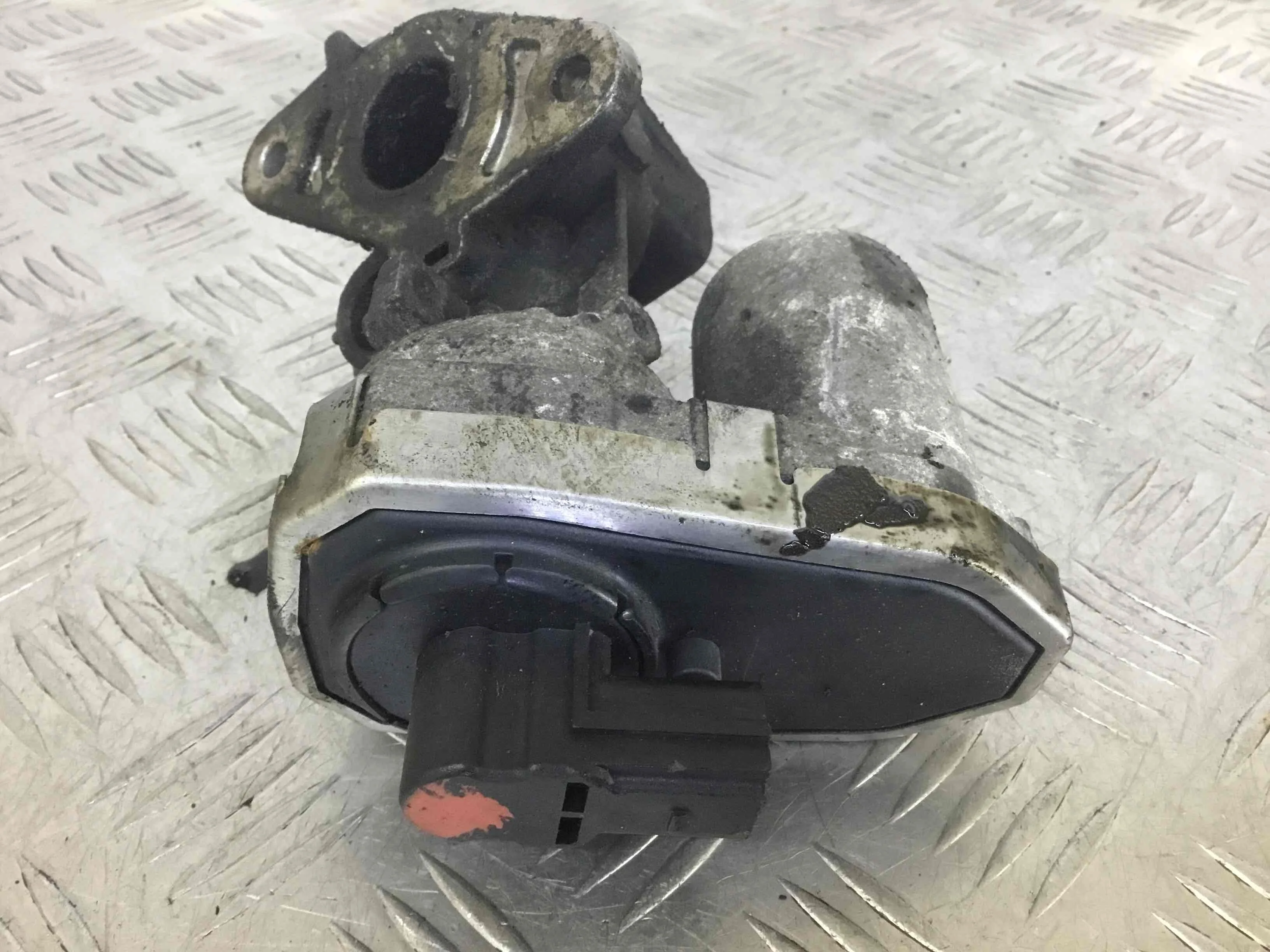 Клапан EGR Ford Transit 3 поколение [рестайлинг] (2006-2013) дизель 2.2 TDCi Механика Микроавтобус