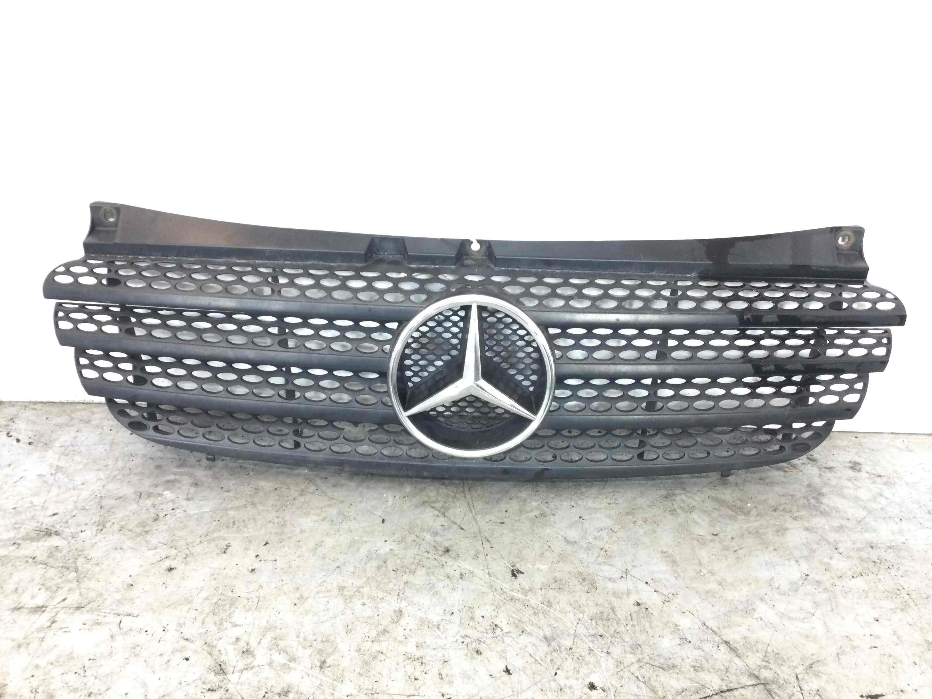 Решетка радиатора Mercedes Vito W639 (2003-2010) дизель 2.2 CDI Механика Микроавтобус