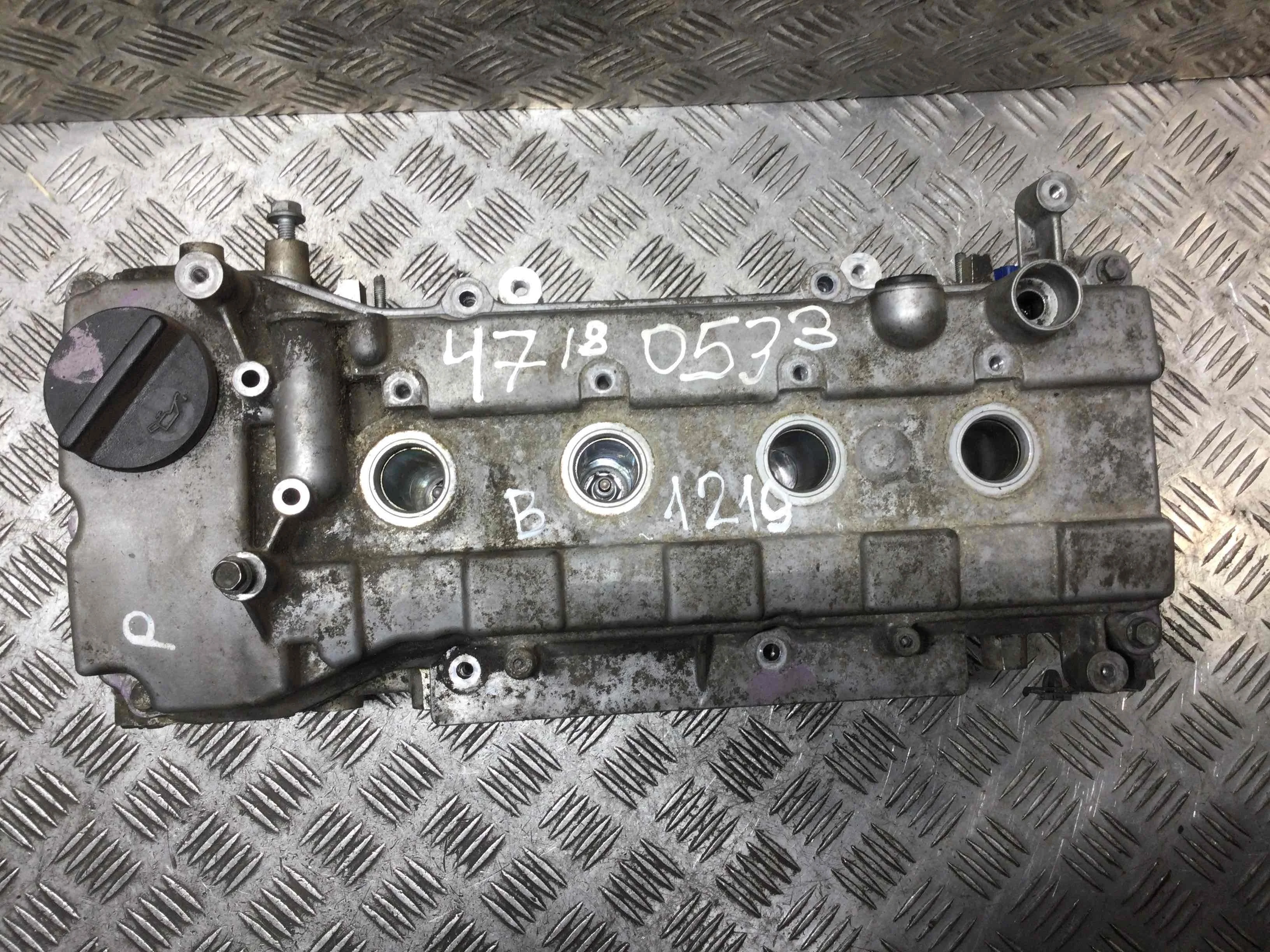 Головка блока цилиндров Nissan Micra K12 (2002-2010) бензин 1.2 i Механика
