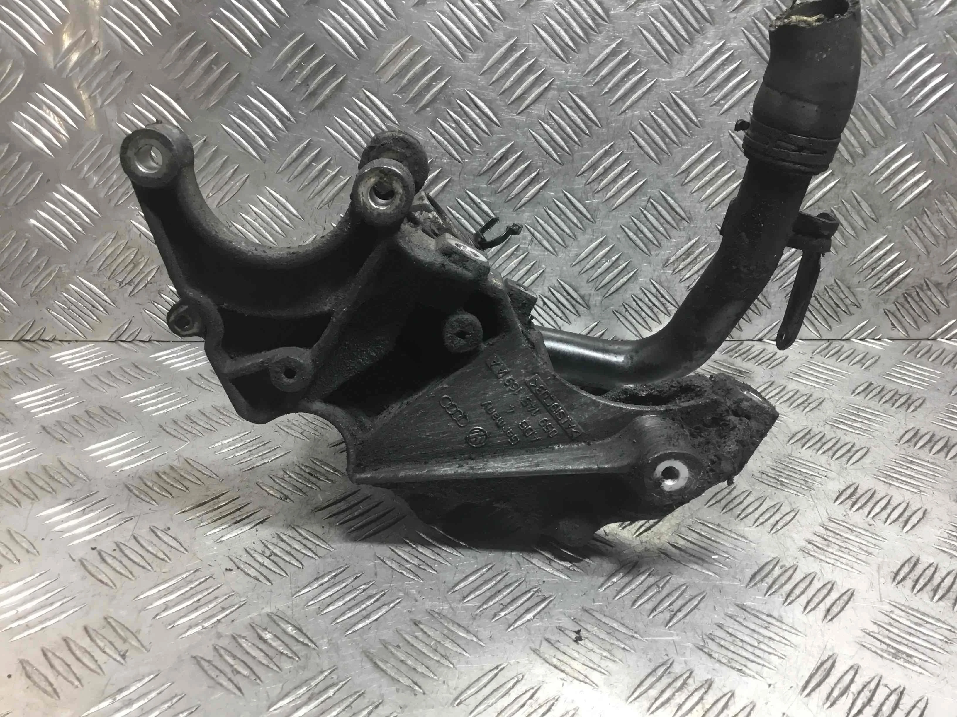 Кронштейн гидроусилителя Audi A6 C6/4F (2004-2008) дизель 2.7 TDI Вариатор Седан