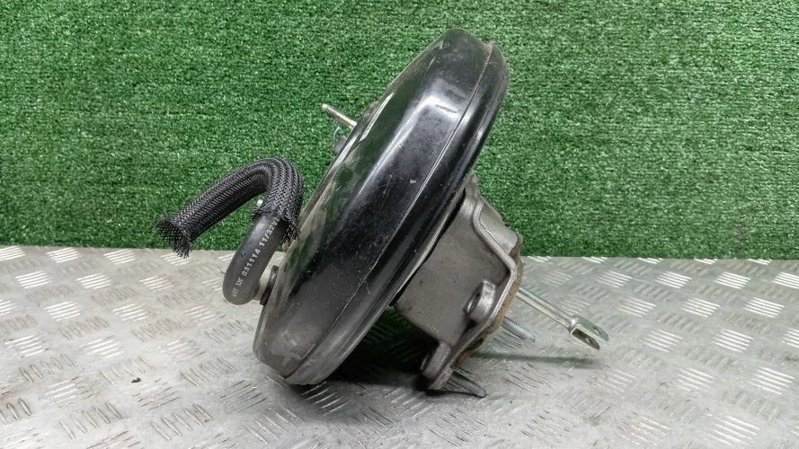 вакуумник тормозной Nissan R9M J11 Nissan Qashqai R9M J11 472104EH0J,460074EH3A