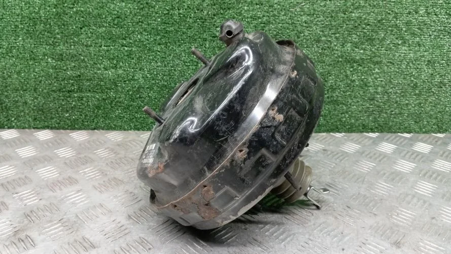 вакуумник тормозной Volvo D5244T4 AS71 Volvo S80 D5244T4 AS71 31274807,31257694,31274701