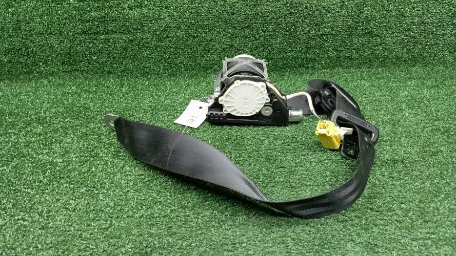 ремень безопасности Volkswagen CBBB,CBAB 357,3C2,358 Volkswagen Passat Cc,Passat CBBB,CBAB 357,3C2,358 3C1857706R