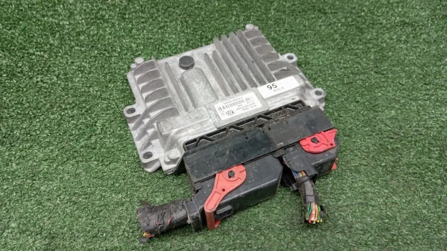 блок управления двс Kia J3 PU Kia Bongo J3 PU 391044X950